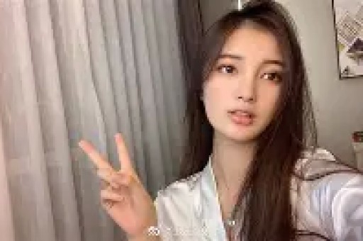 “假洋牌”优思益翻车事件：网红集体致歉背后的品牌包装术与流量陷阱